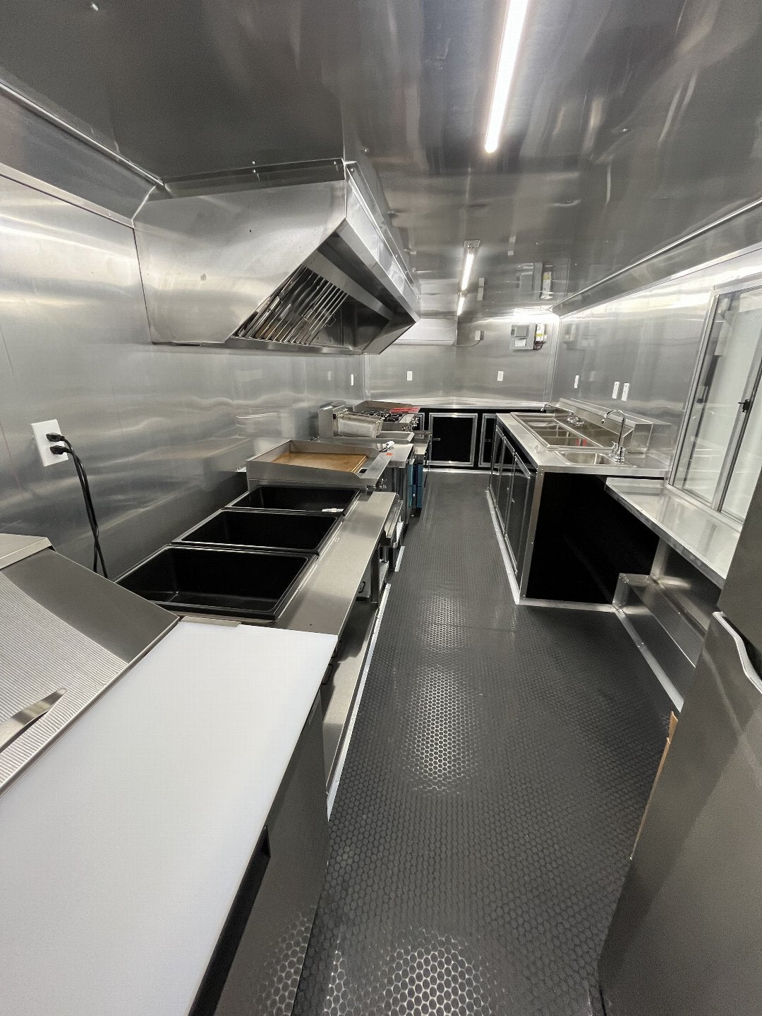 8.5X20 XTREME CONCESSION TRAILER FULLY EQUIPPED POLYCORE FOOD TRAILER