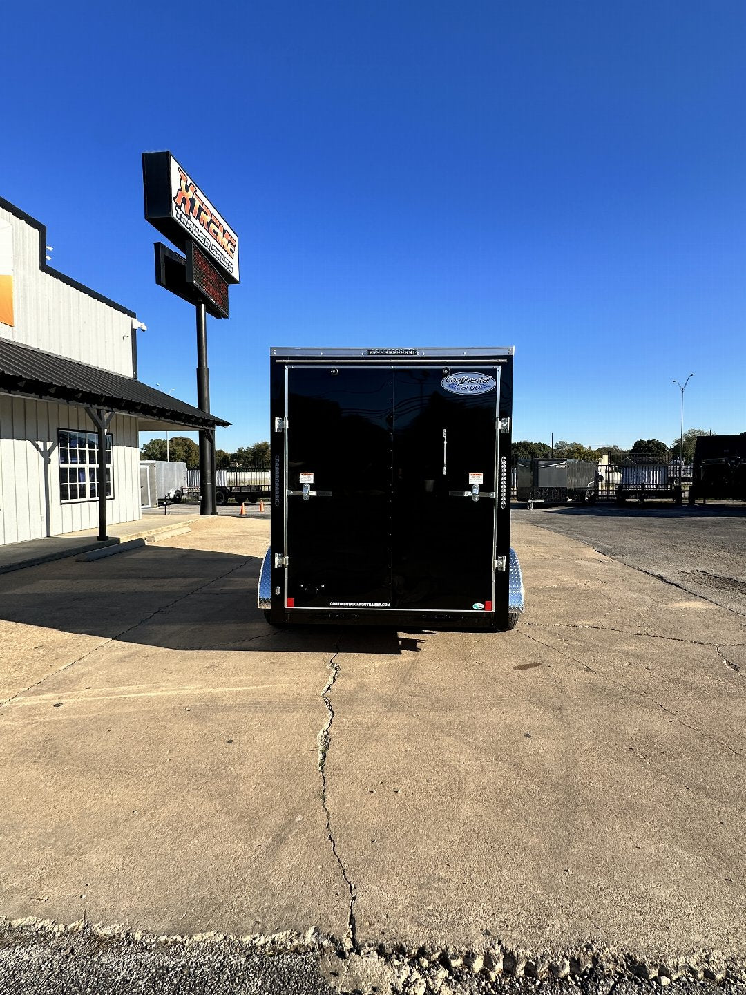 6X12 TANDEM AXLE CONTINENTAL CARGO / ENCLOSED TRAILER