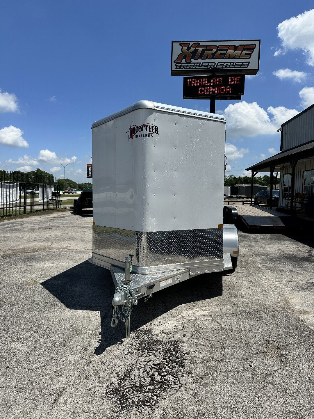 STRIDER 2 HORSE SLANT FRONTIER HORSE TRAILER