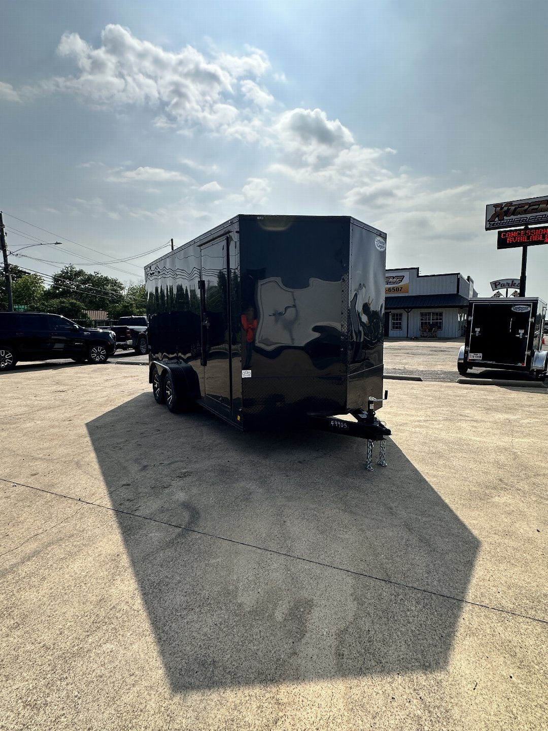 7X16 TANDEM AXLE 7 FT. INTERIOR HEIGHT BLACKOUT CONTINENTAL CARGO / ENCLOSED TRAILER